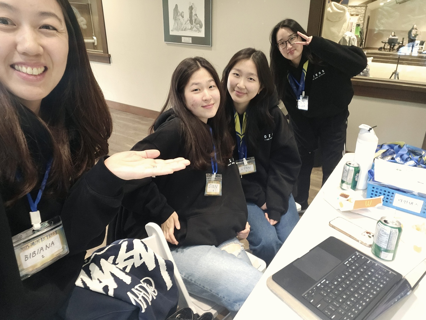 2_오이코스수련회_웰컴.jpg