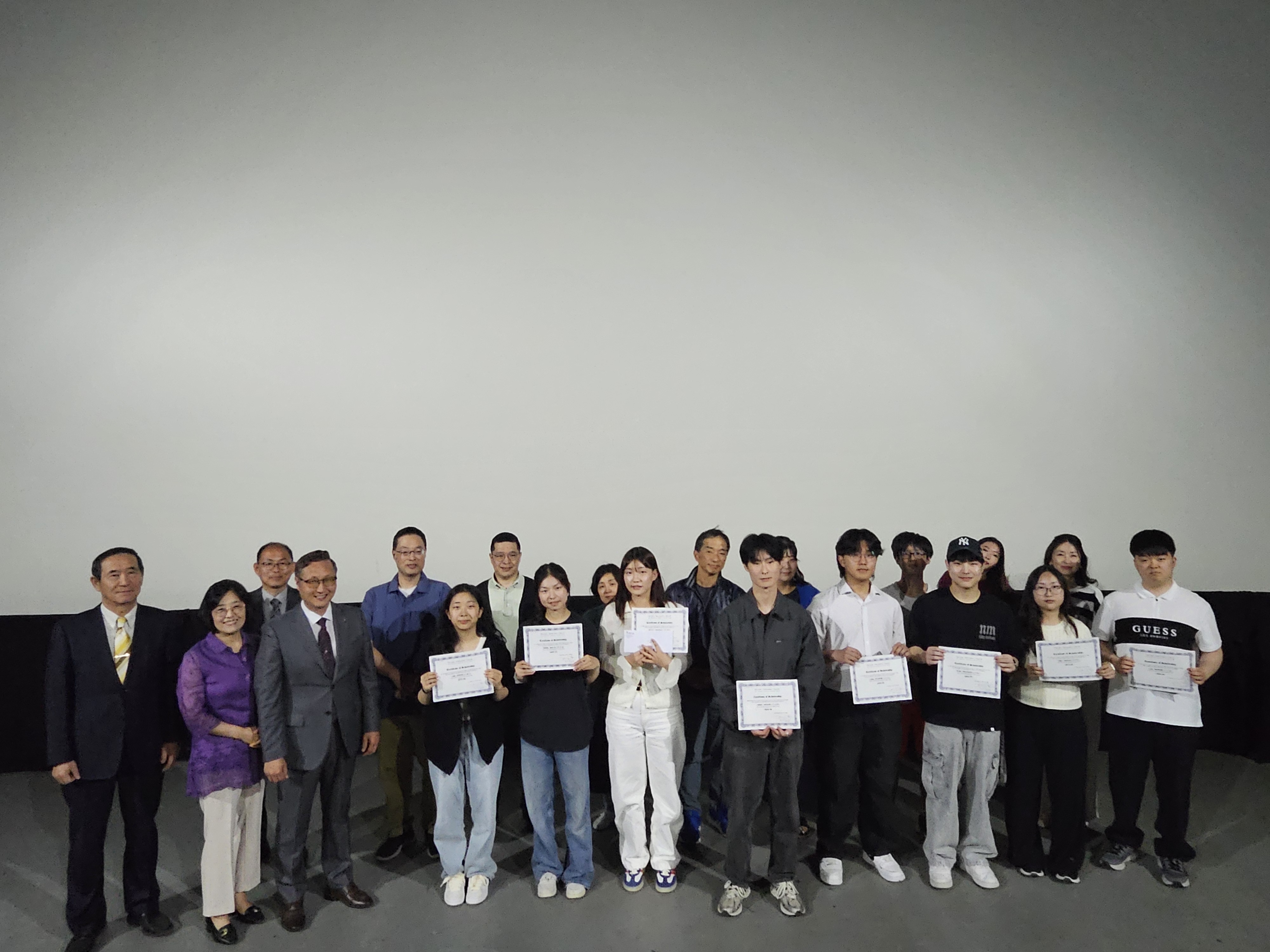 0_장학금수여식 단체사진.jpg