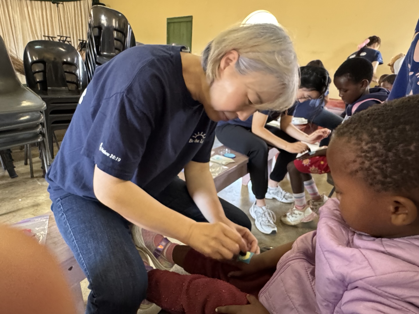 26_mi ok song distributing.jpg