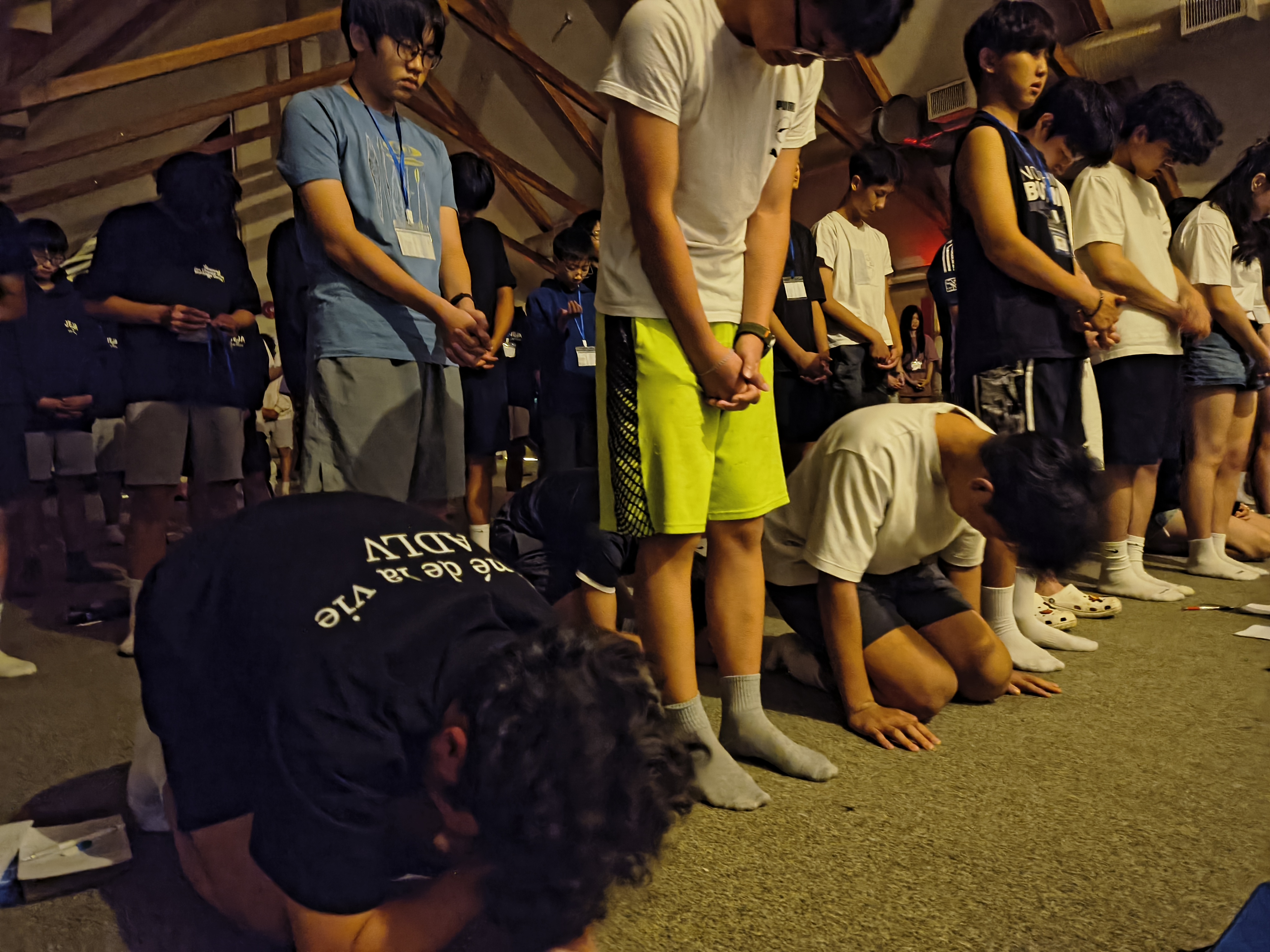 206_worshi pprayer.jpg