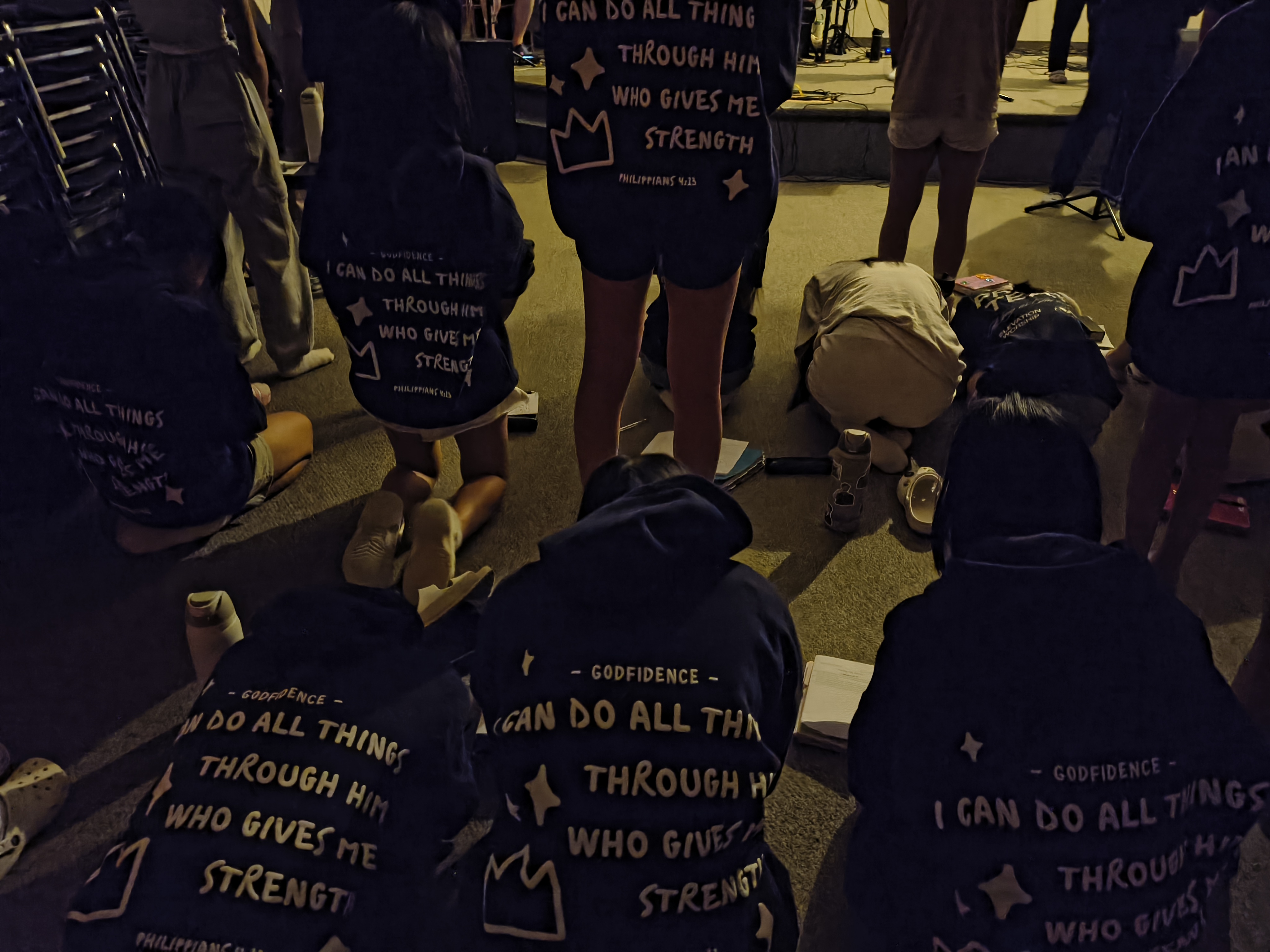 208_worship prayer.jpg