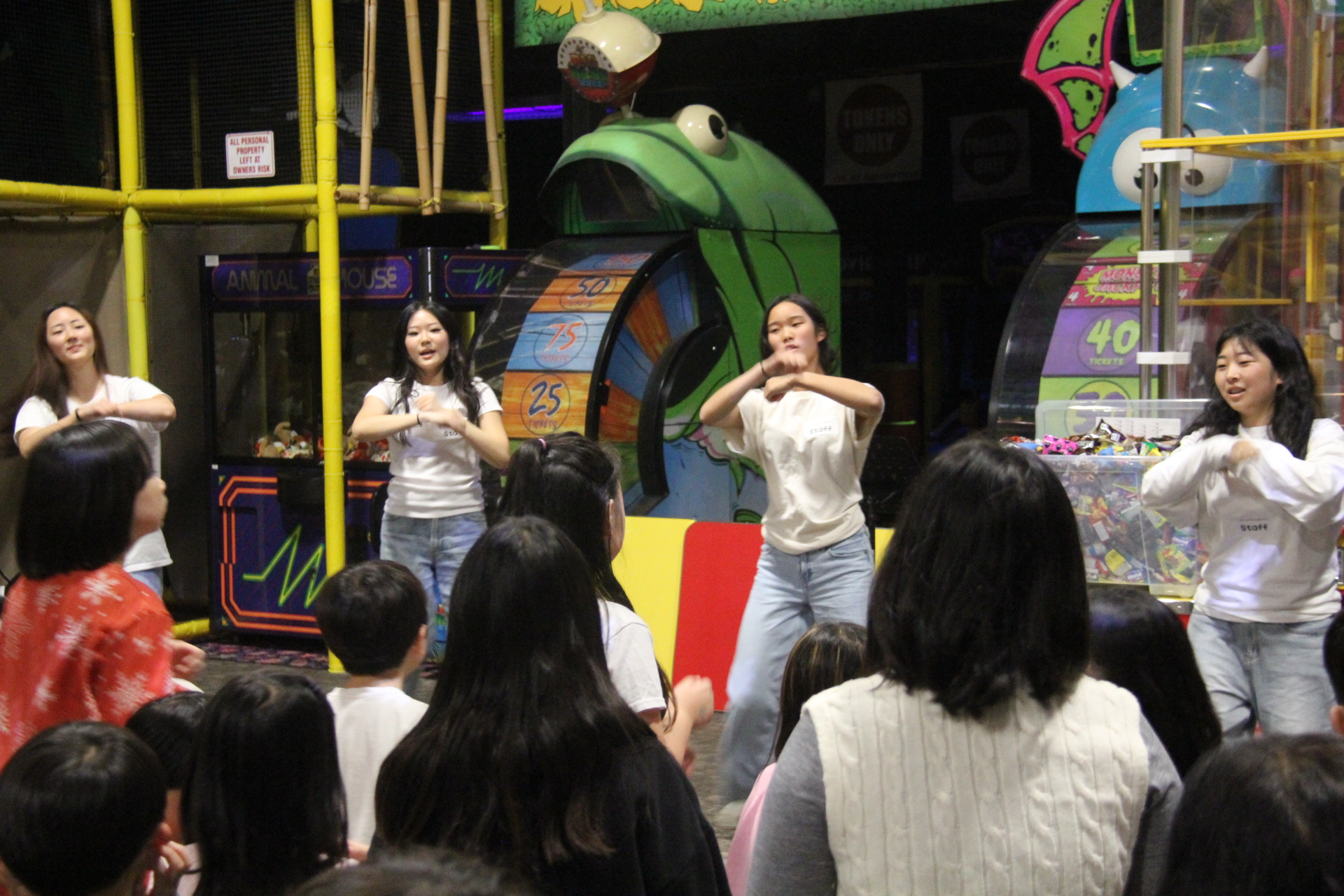 4_할렐루야나잇 찬양.jpg