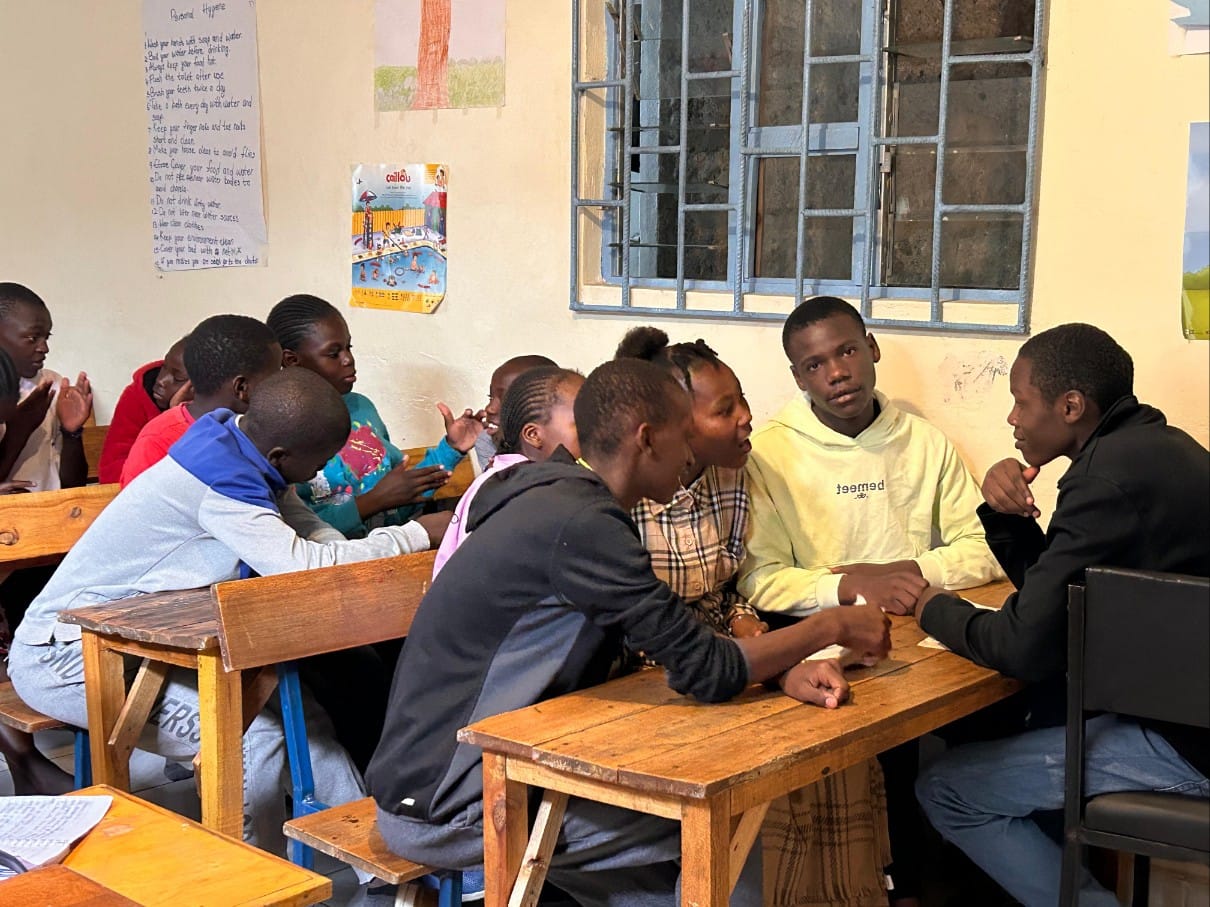 036. Rongai youth Bible reading group discussion.jpg