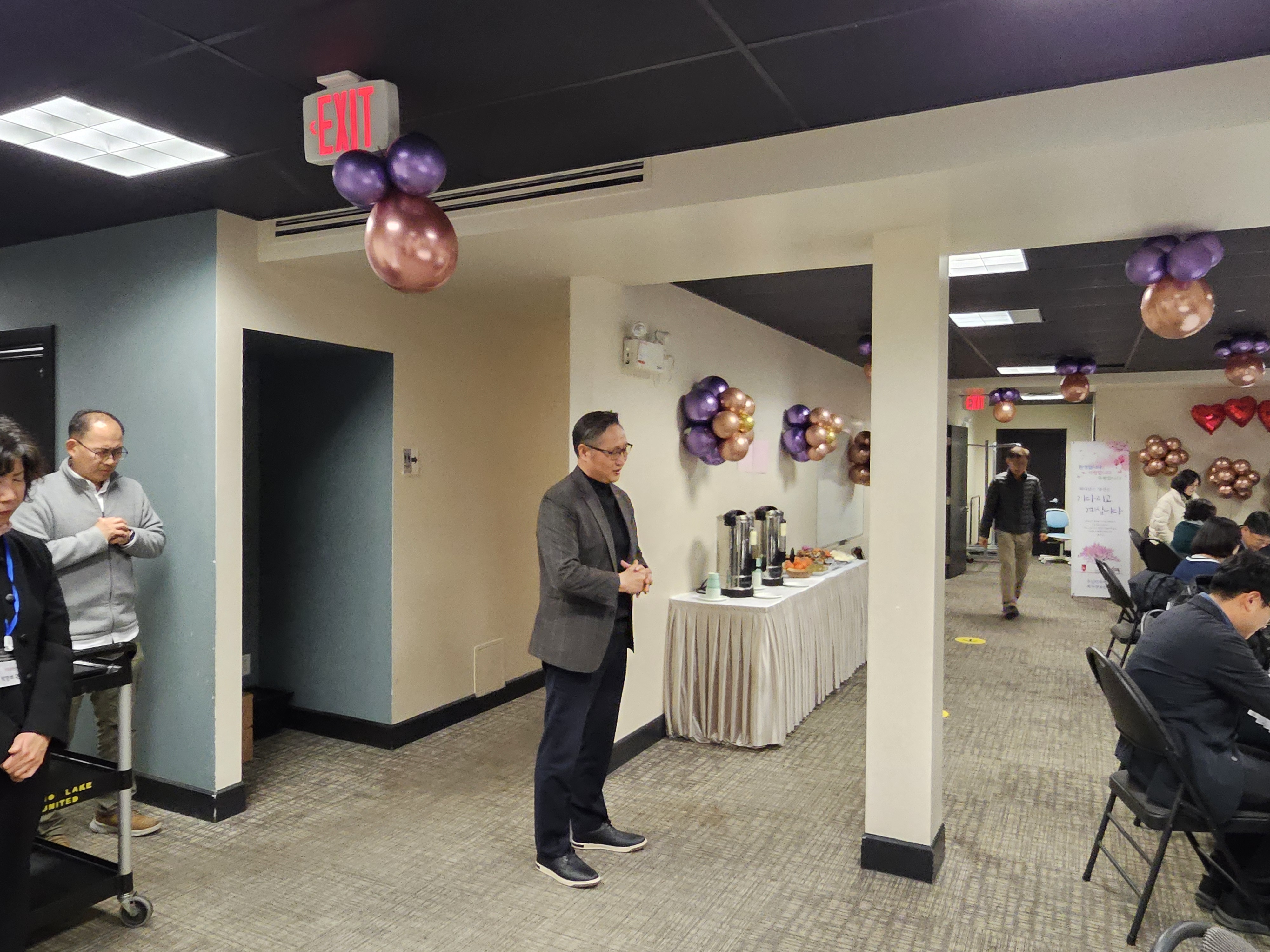 2_담임목사님 기도.jpg