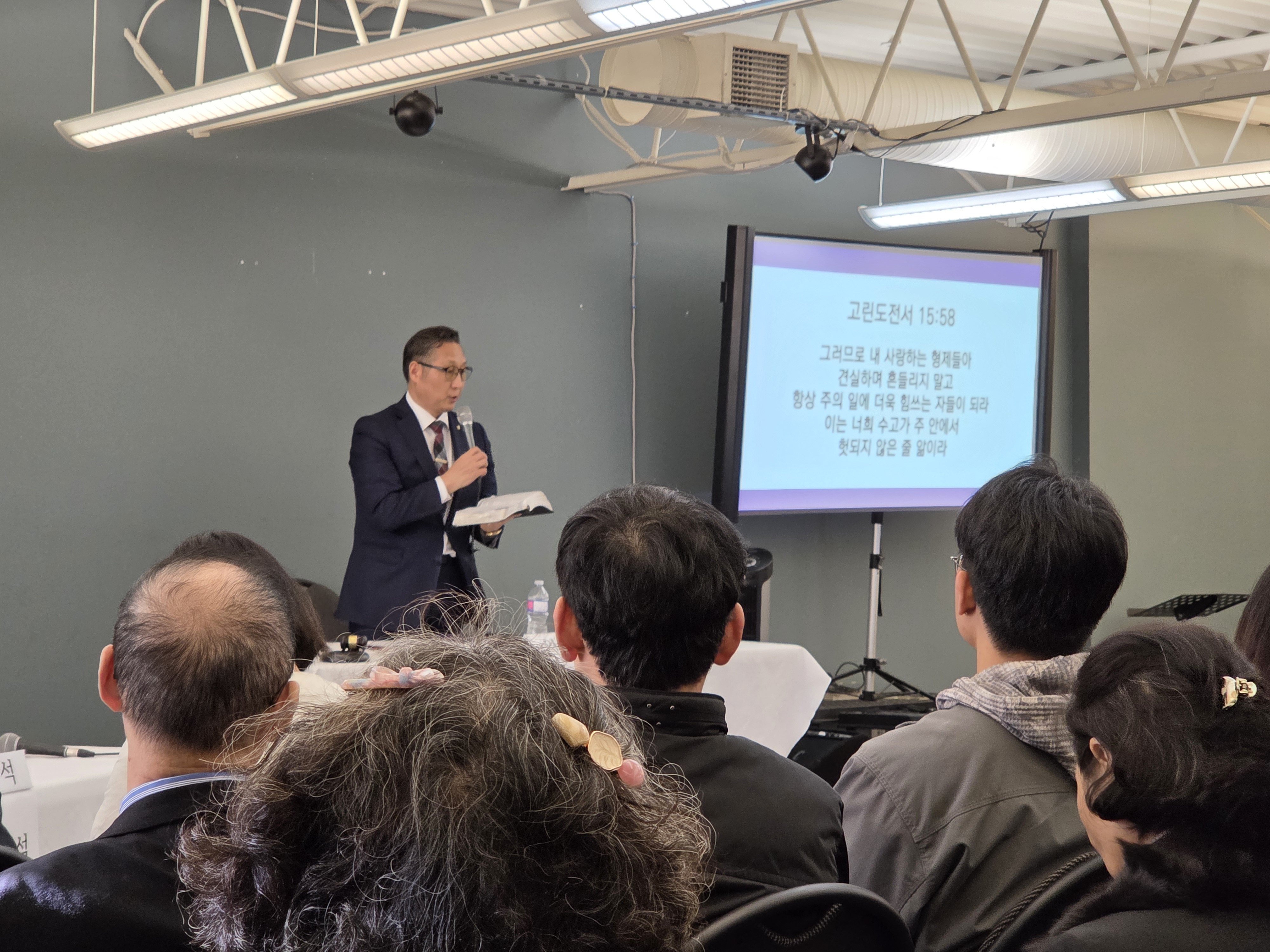 01_담임목사님 말씀.jpg