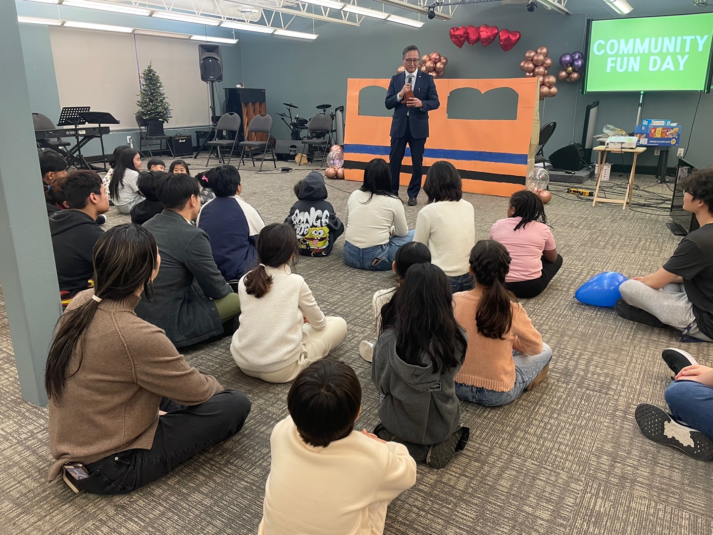 02_담임목사님 기도.jpg