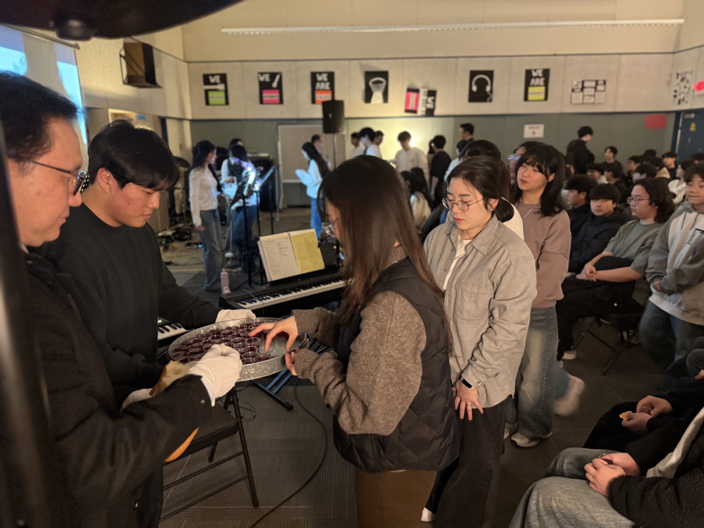 10_holy communion 4.jpg