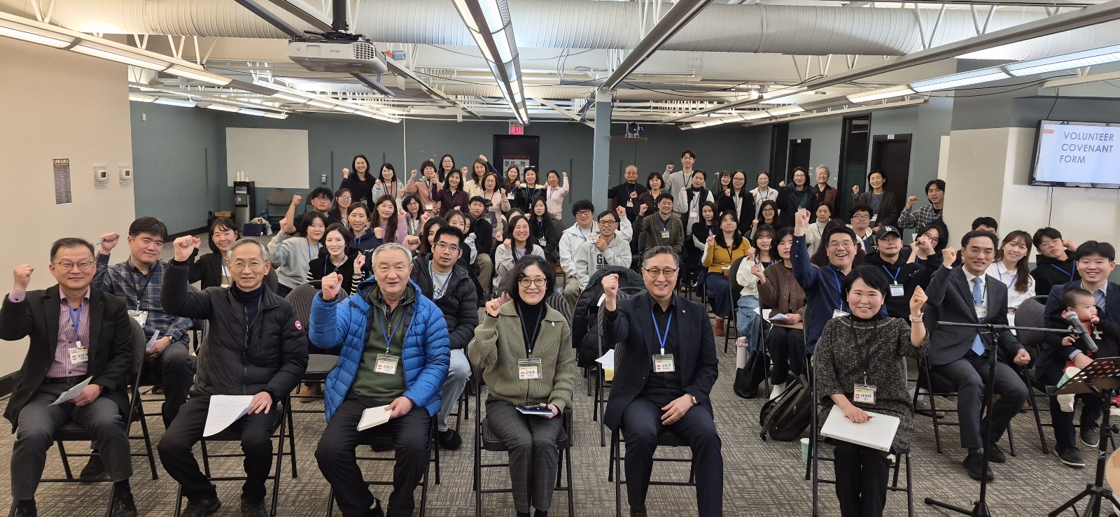 1_group pic of all teachers.jpg