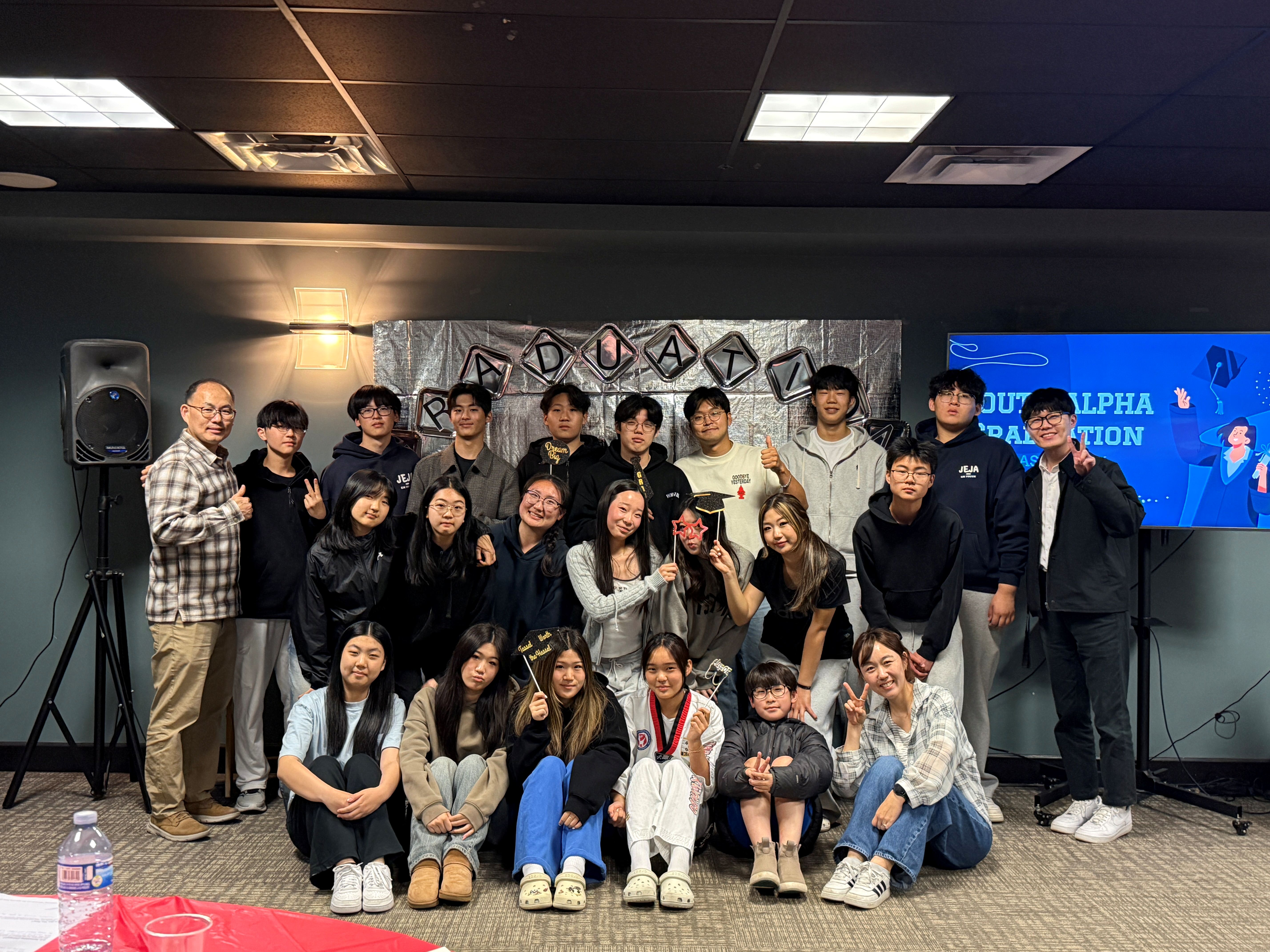 01_youth alpha_group pic.jpg