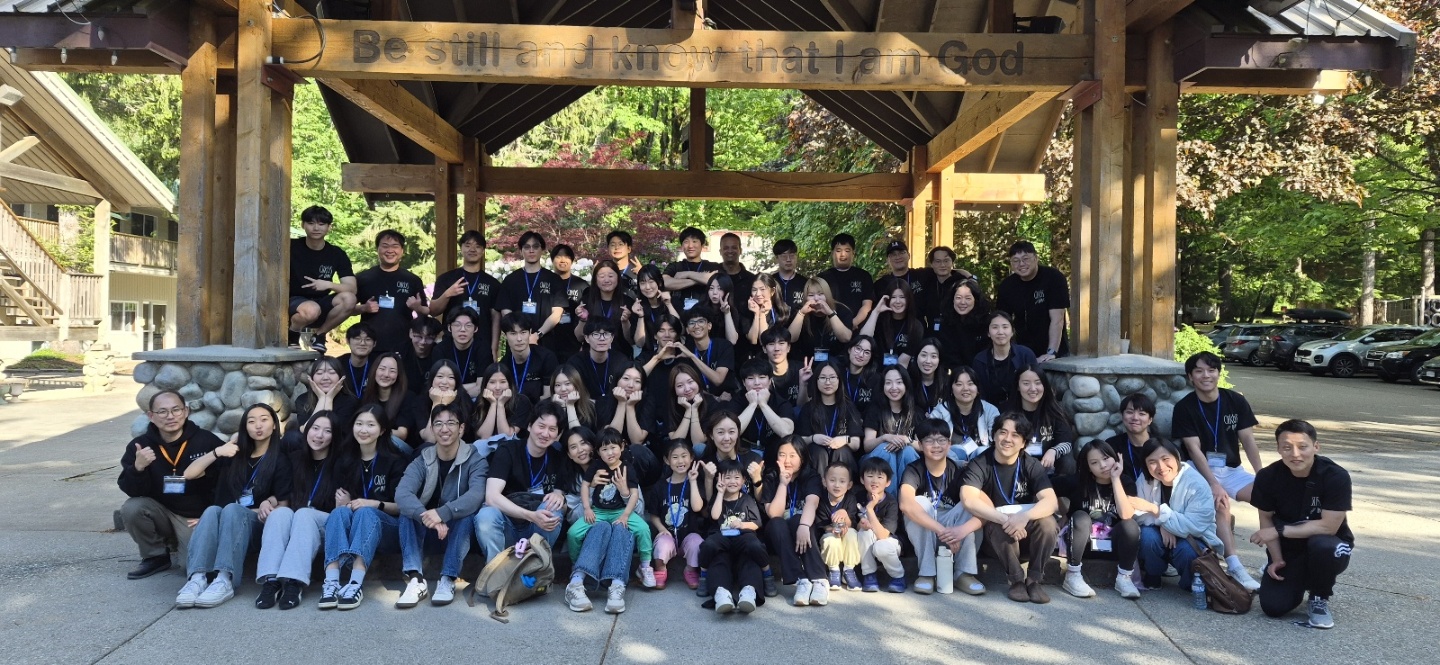 1_oikos retreat_group picture.jpg