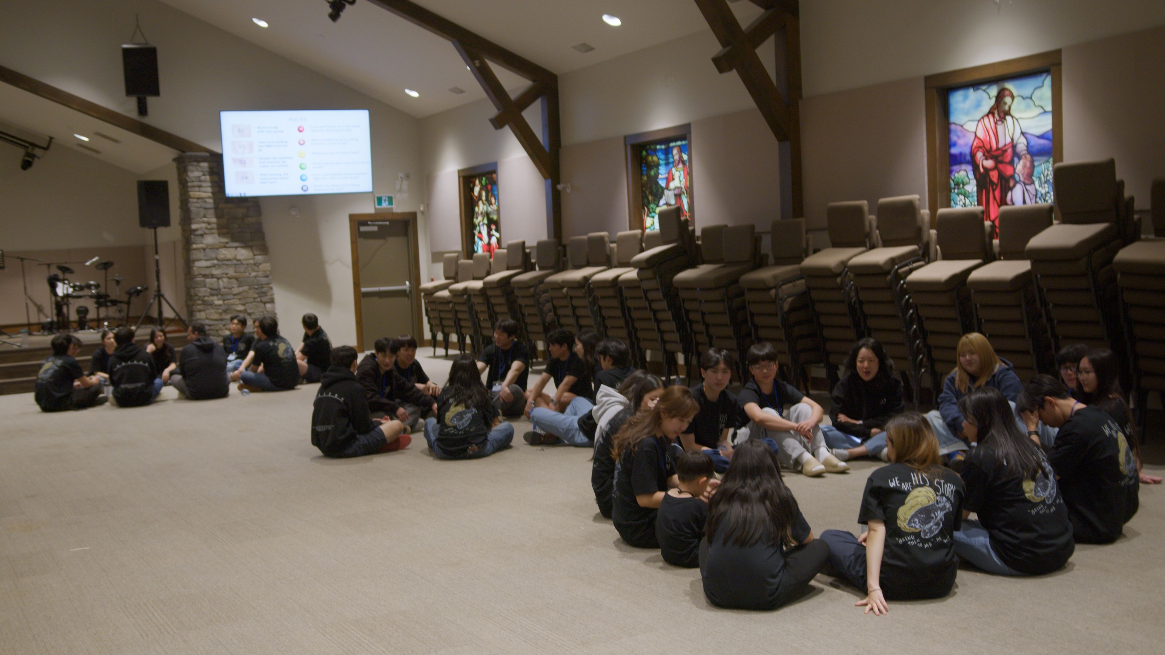 012_oikos retreat_sharing.jpg