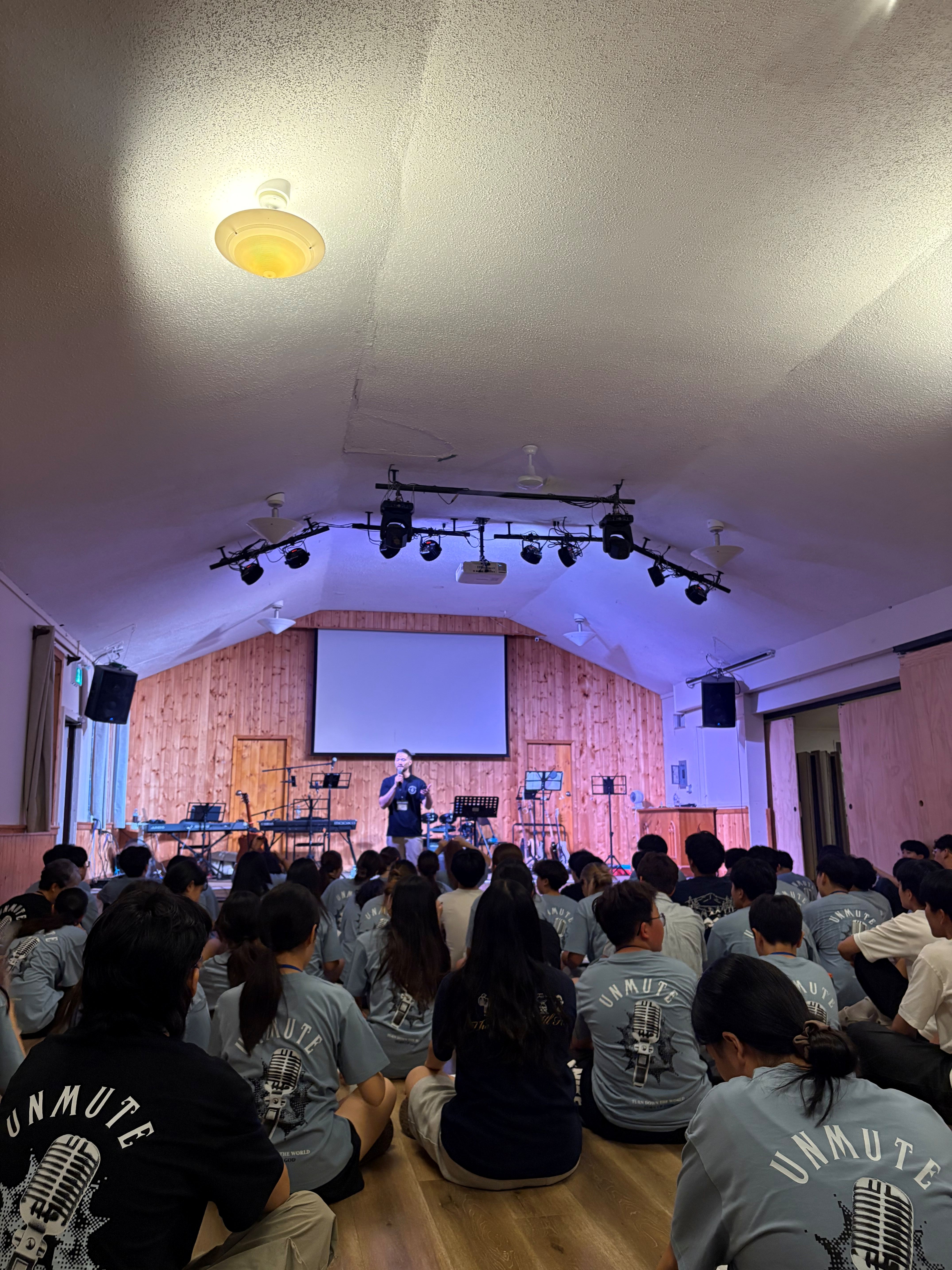 101-EM YOUTH 수련회.jpg
